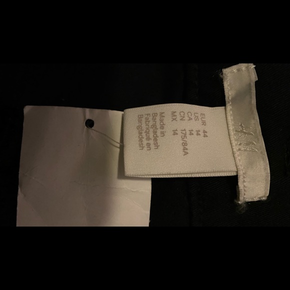 H&M’S BLACK PANT - Picture 2 of 3